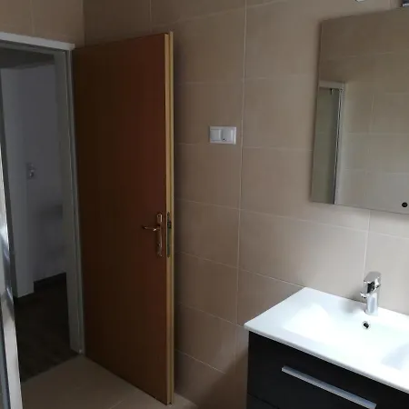 Levanda Panzio Bed & Breakfast Kópháza