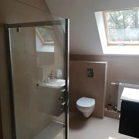 Levanda Panzio فندق مبيت وإفطار 3*