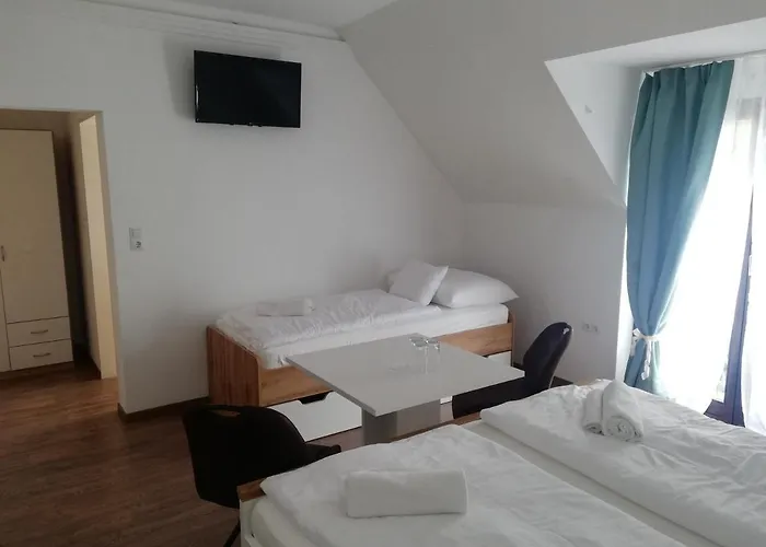 Levanda Panzio فندق مبيت وإفطار