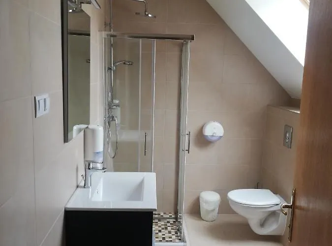 Levanda Panzio 3* Kópháza