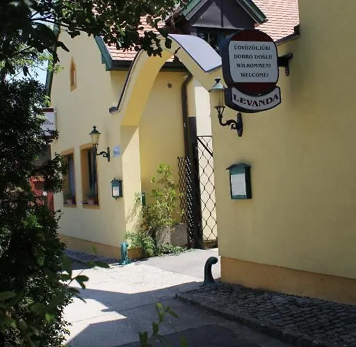 Levanda Panzio فندق مبيت وإفطار